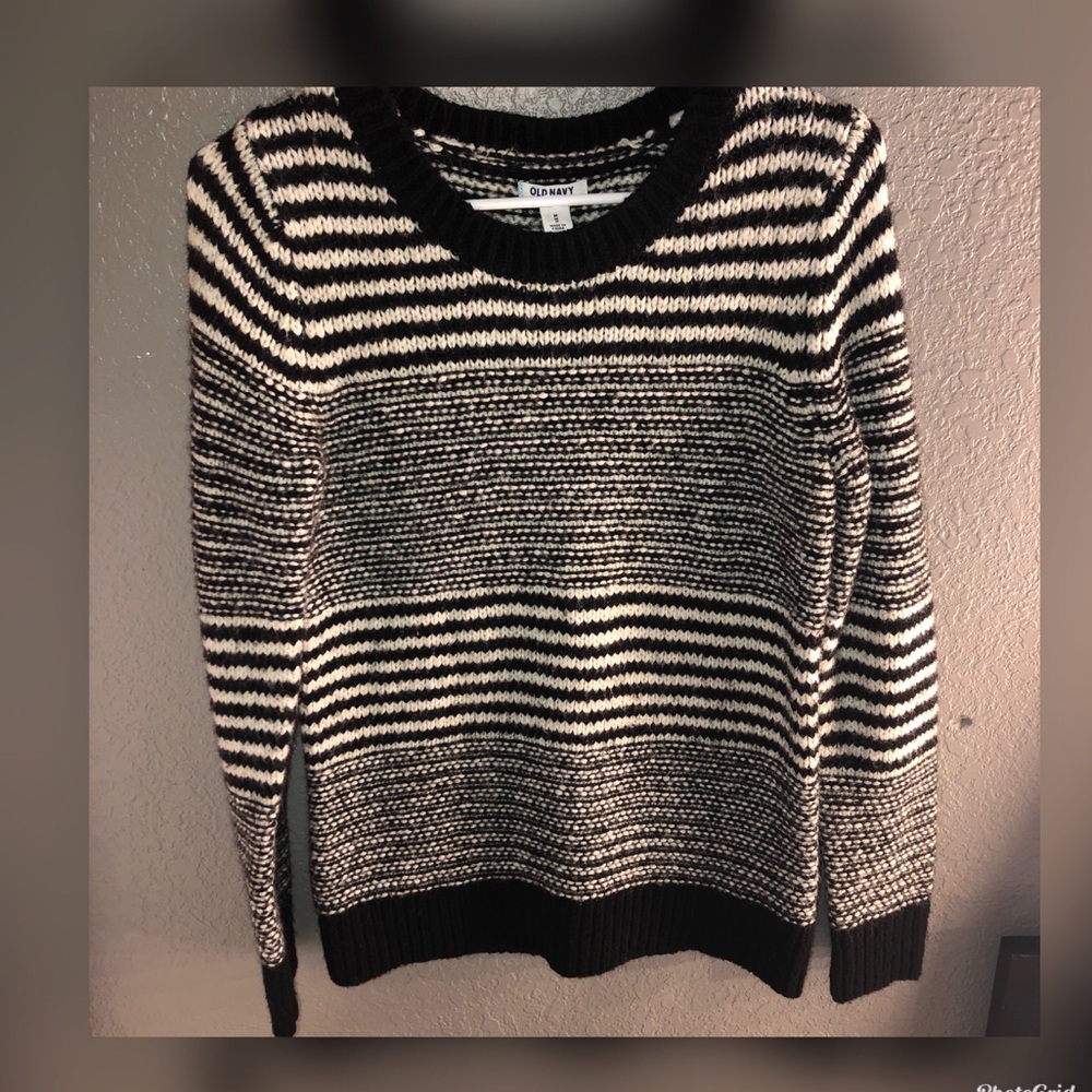 Long sleeve knitted “sweater/blouse